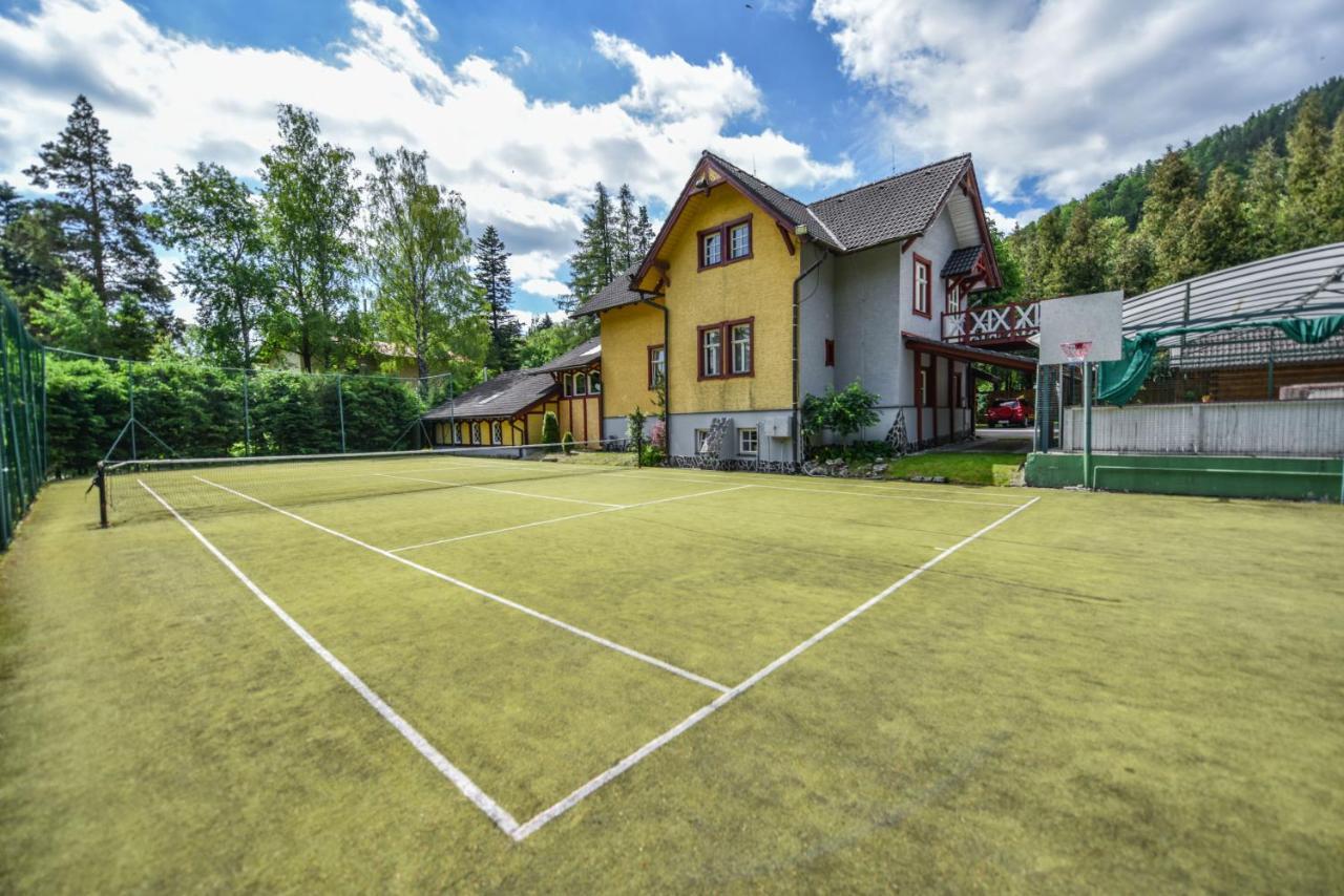 Готель Vila Maria Татранска Котліна Екстер'єр фото